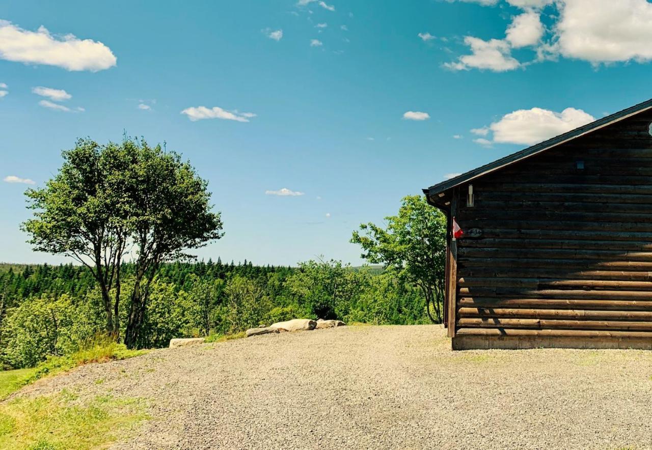 Eagle Valley Cottages Queensport Екстериор снимка