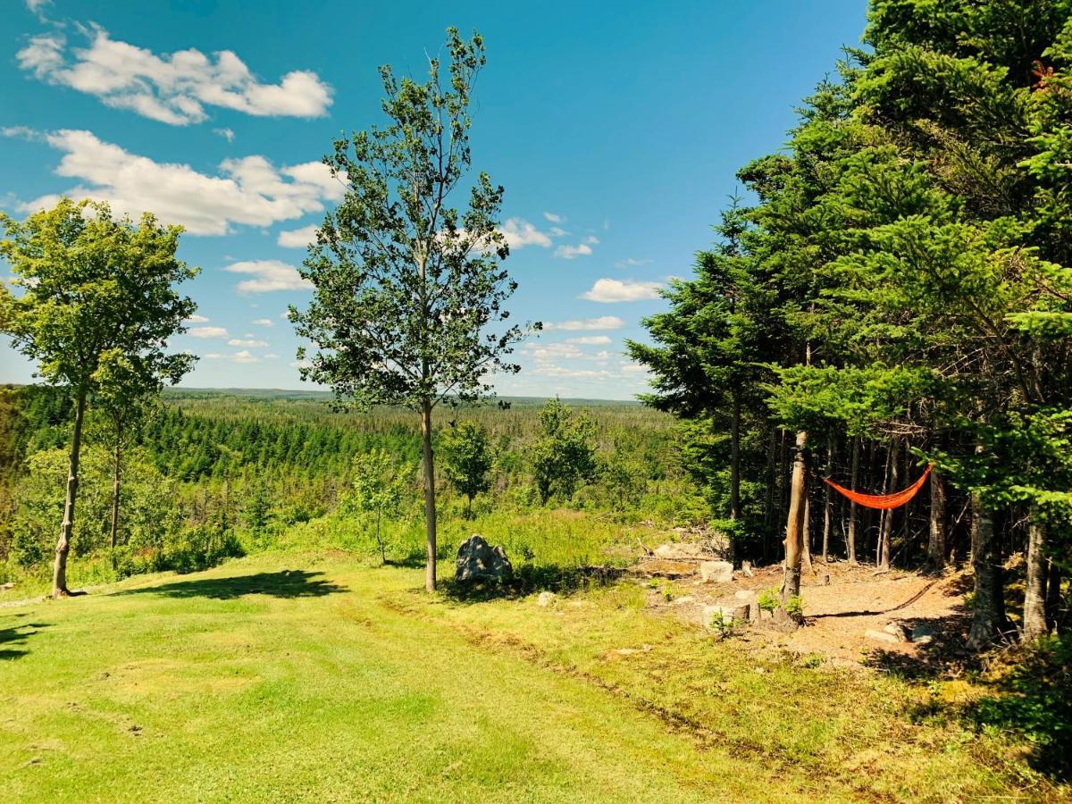 Eagle Valley Cottages Queensport Екстериор снимка