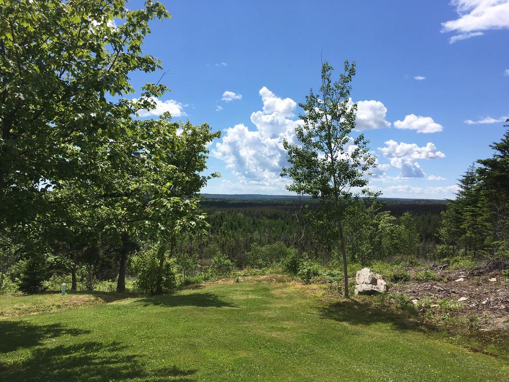 Eagle Valley Cottages Queensport Екстериор снимка