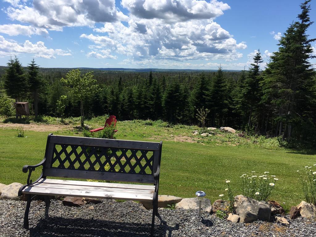 Eagle Valley Cottages Queensport Екстериор снимка
